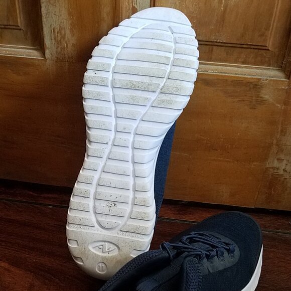 Athletic Works Men's Memory Foam Sneakers - Picture 2 of 5